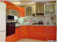 Кухонный гарнитур угловой, оранжевого цвета, фасады МДФ на заказ