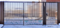 Ворота из прозрачного поликарбоната с элементами ковки 4х2 м с калиткой