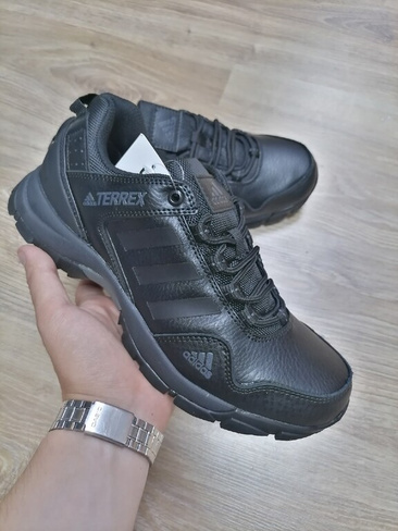 Кроссовки Adidas terrex термо р-р 40-46