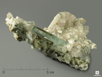 Аквамарин, кристалл на кварце 11,4х10,1х2,5 см