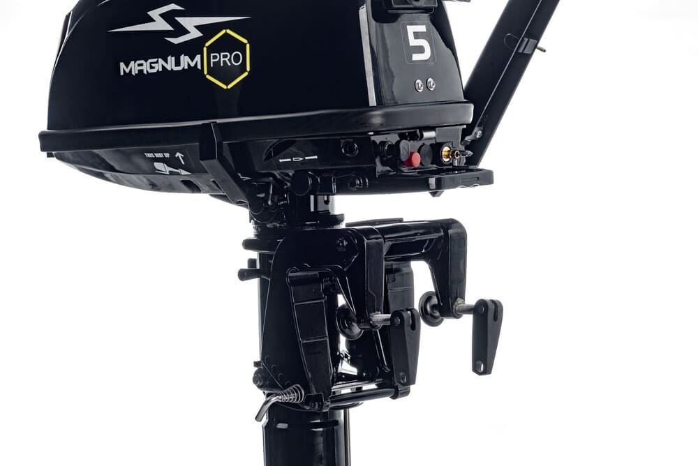 Лодочный мотор sharmax 9. Лодочный мотор магнум про 5лс. Magnum pro sm5hs. Магнум про лодочный мотор. Лодочный мотор magnum.